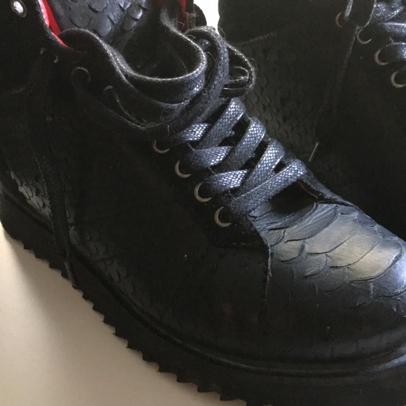 Liebeskind black leather hiking boots. EUC 38 - Picture 4 of 12